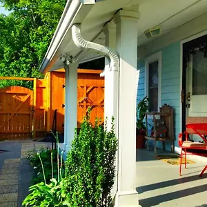 house-truly-central-private.nashville-hotels.org/