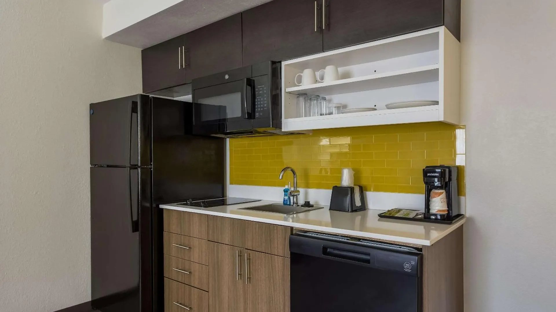Mainstay Suites Savannah Midtown Hotel