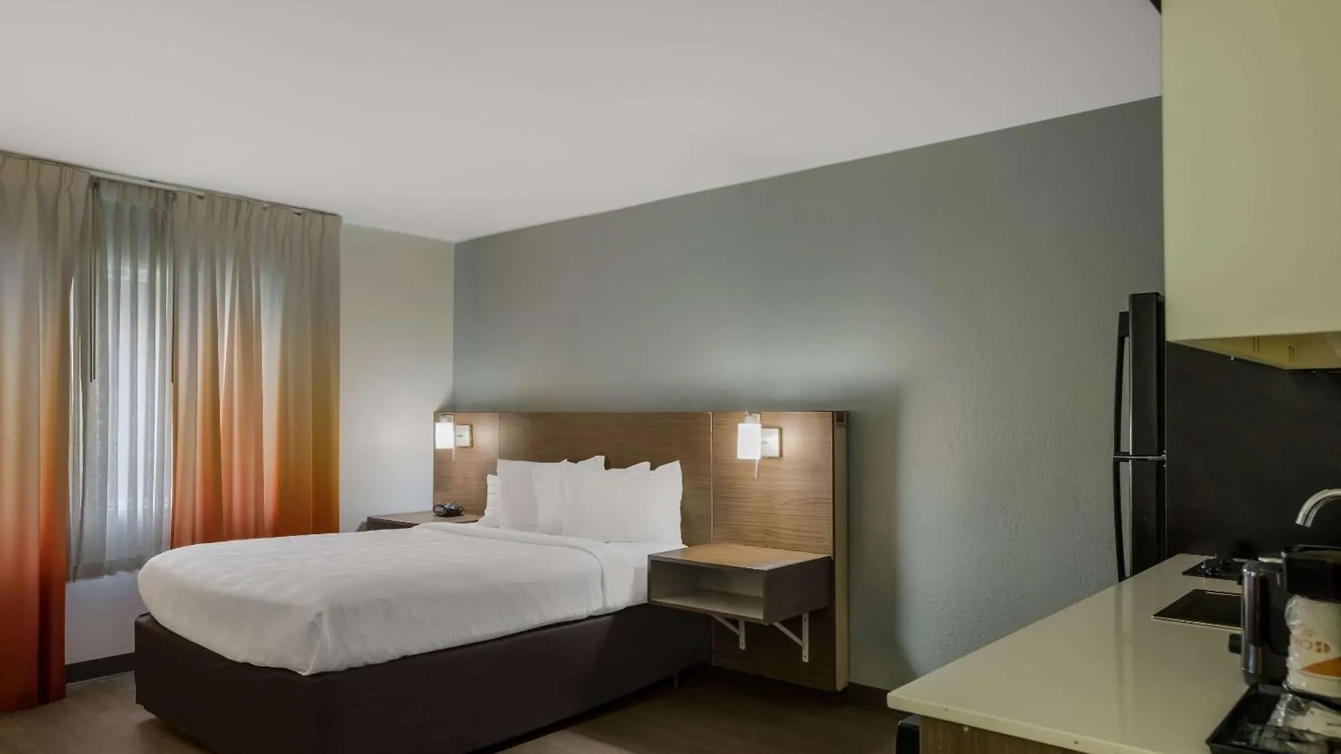 Hotel Mainstay Suites Savannah Midtown
